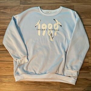 Taylor Swift 1989 light blue sweatshirt in 3XL